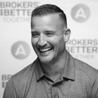 Kenneth Travis's photo'