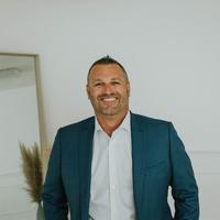 Steven Hawes's photo'